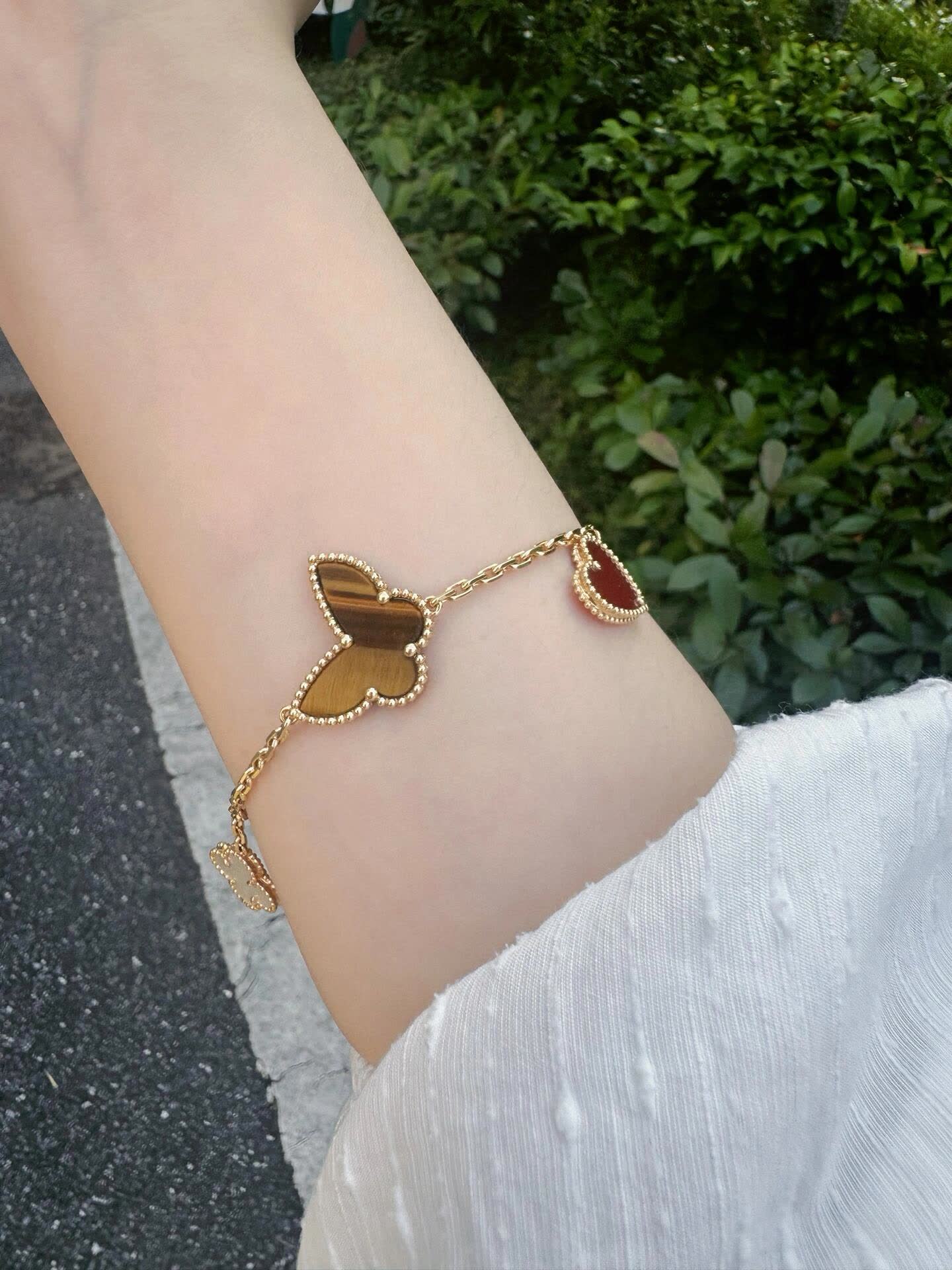 Van Cleef & Arpels Magic Alhambra Bracelet